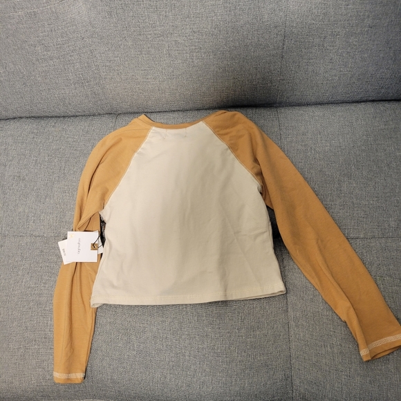 New Yellowstone cropped girls shirt, M - Picture 2 of 5